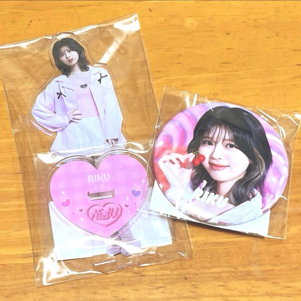 Amazon.co.jp: niziu リク ポップアップ ポップアップストア 缶バッジ